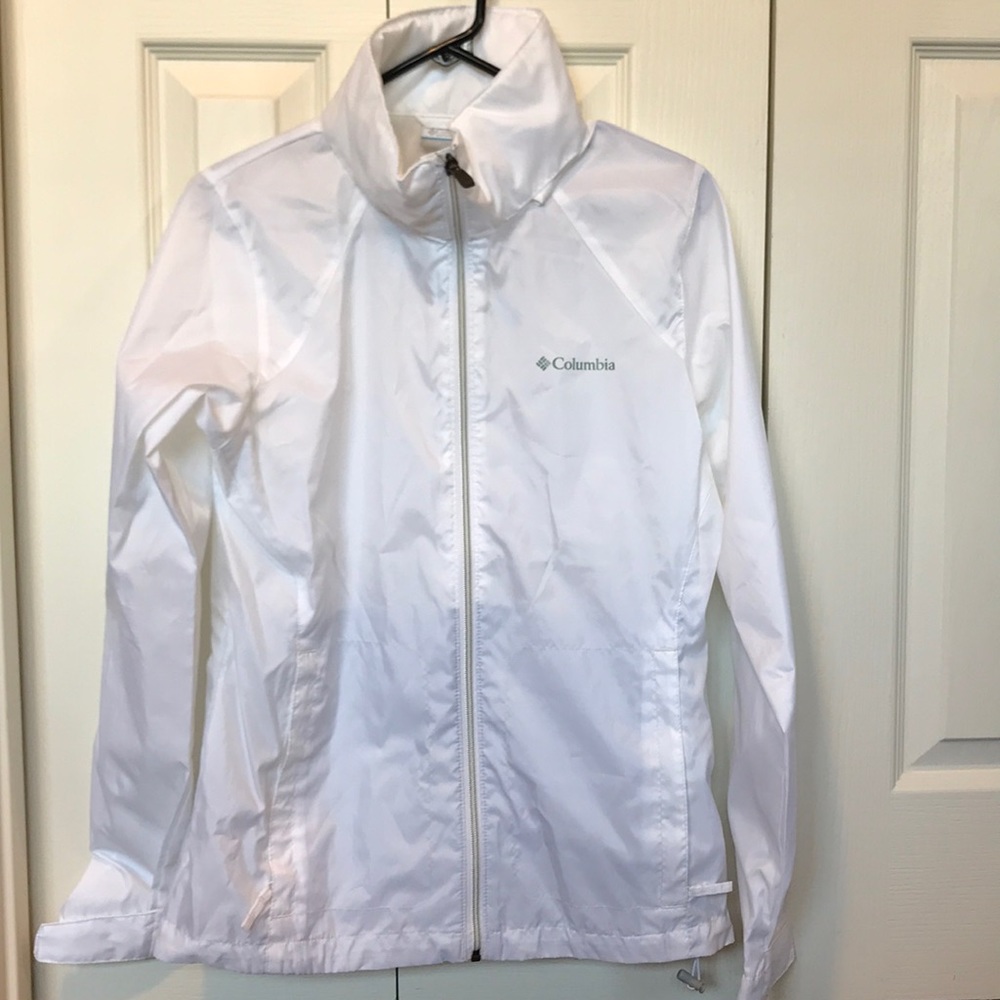 NWOT Columbia white water repellent windbreaker